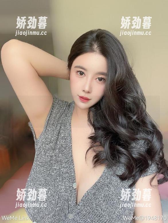 微密圈 - 高清黑丝，我只想说：猪小七真是审美在线。