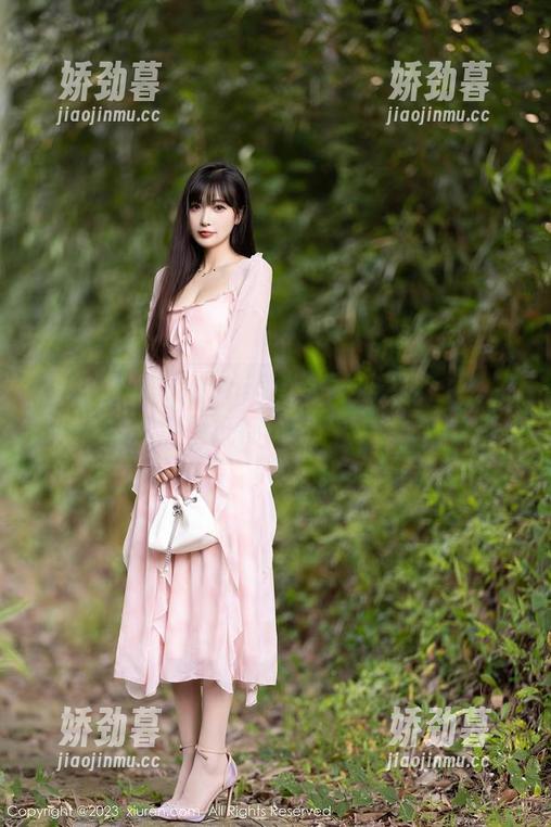 秀人网 - FoxYini孟狐狸变身兔女郎：高清壁纸都不够用啊！