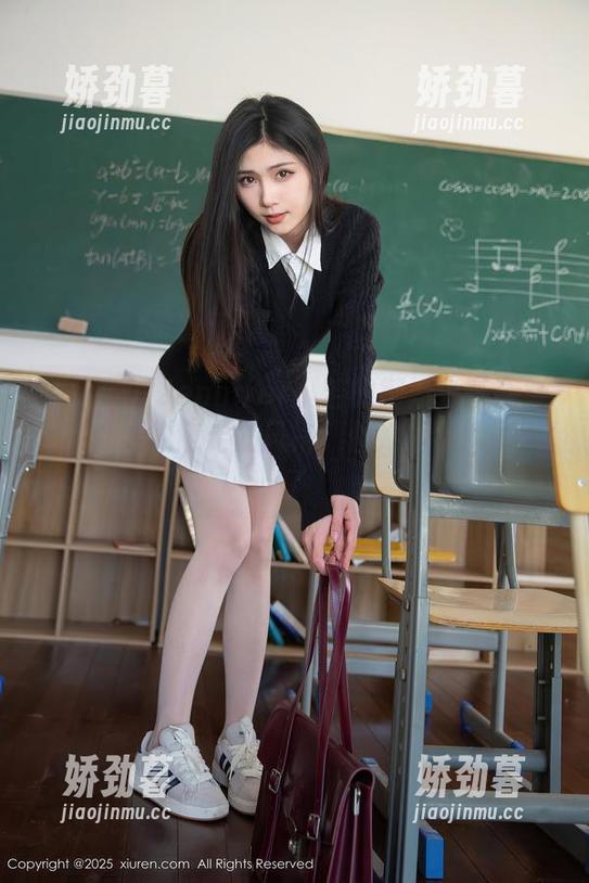 秀人网 - Jennifer小若的御姐分享合集：我以为故意走偏风格，但她居然hold住了