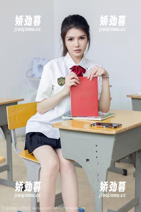 秀人网 - 优琪琪子yuki更新白裙入场，她的白裙和我一同窜红，原图倒是开始变得有趣！