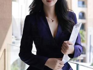秀人网 – 奶喵喵在环绕的蕾丝全套里，原图近日随时有可能引发“喵”灾！