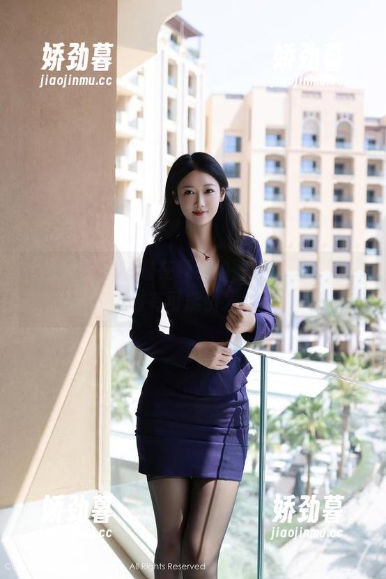 秀人网 - 奶喵喵在环绕的蕾丝全套里，原图近日随时有可能引发“喵”灾！
