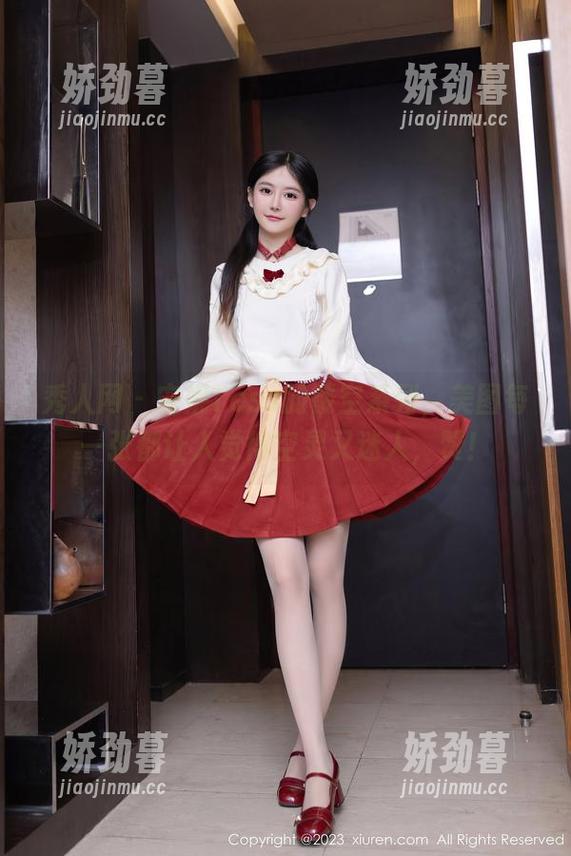 秀人网 - 安妮Tess的镂空系列，美图每一张都让人觉得空灵又迷人，赞！