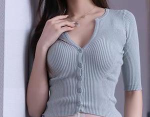 秀人网 – 安然maleah的最新套图，网袜身姿让人忍不住想“咦”，遐想一下。
