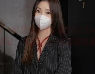 秀人网 – 制服的静谧与果儿Victoria的灵动：无圣光图片的逗趣时刻