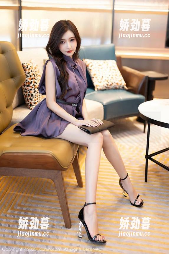 秀人网 - 果儿victoria的海边合集：最后一张让我想拼命想象！