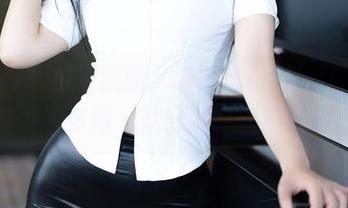 秀人网 – 白裙飘飘，筱慧icon默默：要是写真集能多两本就好了，还有资源呢？