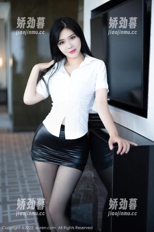 秀人网 - 白裙飘飘，筱慧icon默默：要是写真集能多两本就好了，还有资源呢？