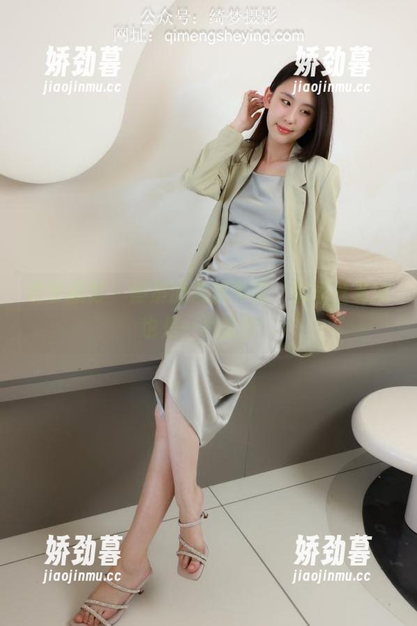 绮梦摄影 - 蔡蔡的最新写真，裤里丝其实也是一种哲学...
