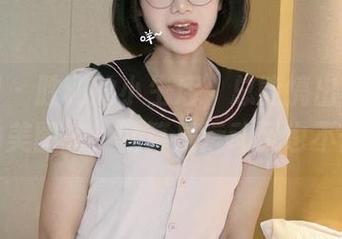 微密圈 – 胜利的小生活，总能搞出让人惊艳的美图来，就算是运动风也不例外