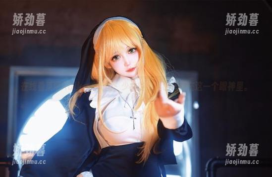 在线看莱可Raika的美图，少女的羞涩也许就在这一个眼神里。
