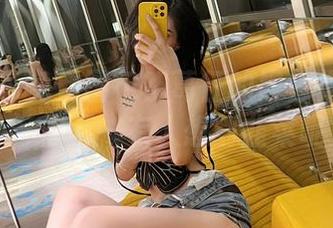 微密圈 – 免费图包？葛征的黑白作品挺绝了，但万一有人想割韭菜呢？