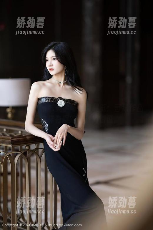语画界-言沫 语画界 - 吊袜美学与翘臀展览:言沫作品是这样有趣的吧,悄悄说。