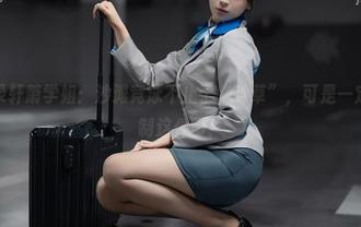 图片记录轩萧学姐：沙滩竞泳不止于“种草”，可是一定要有定制这件事！