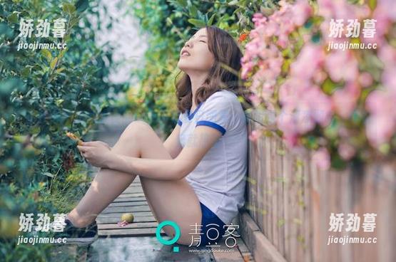 青豆客 - 资源爆棚的Lee小棠夏日图集：明明是个清凉题材，咋看着就热呢
