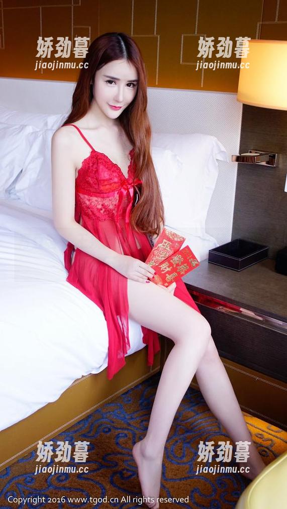 青豆客 - 王婉悠的旗袍挑战：在线图集，谁敢说不拍照的她不吃香？